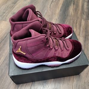 Jordan 11 Heiress Night Maroon